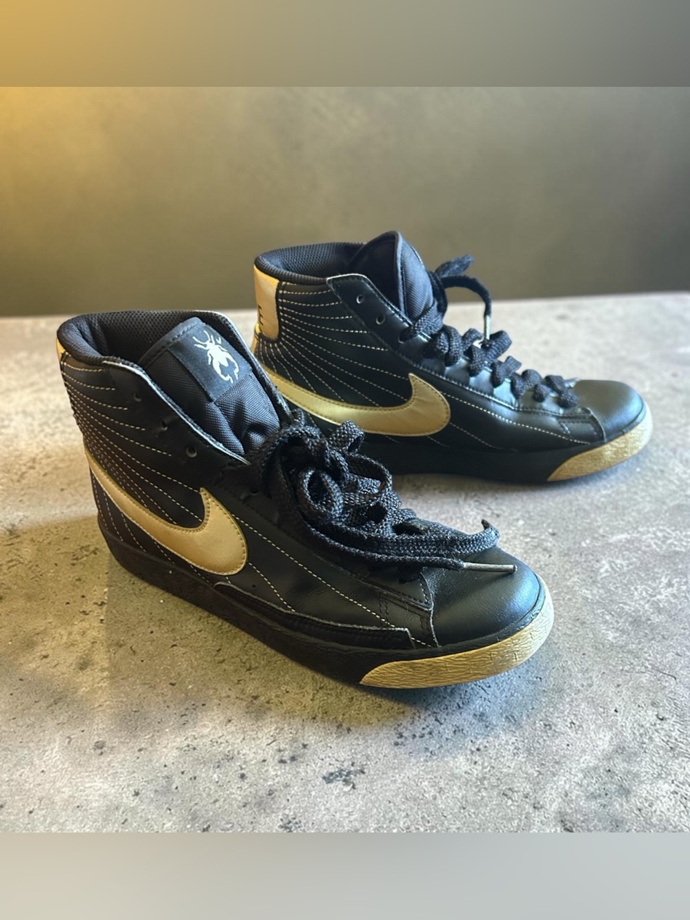 Nike Blazer High Black Metallic Gold Beetle Vintage 2009 Great Condition Sz 8.5